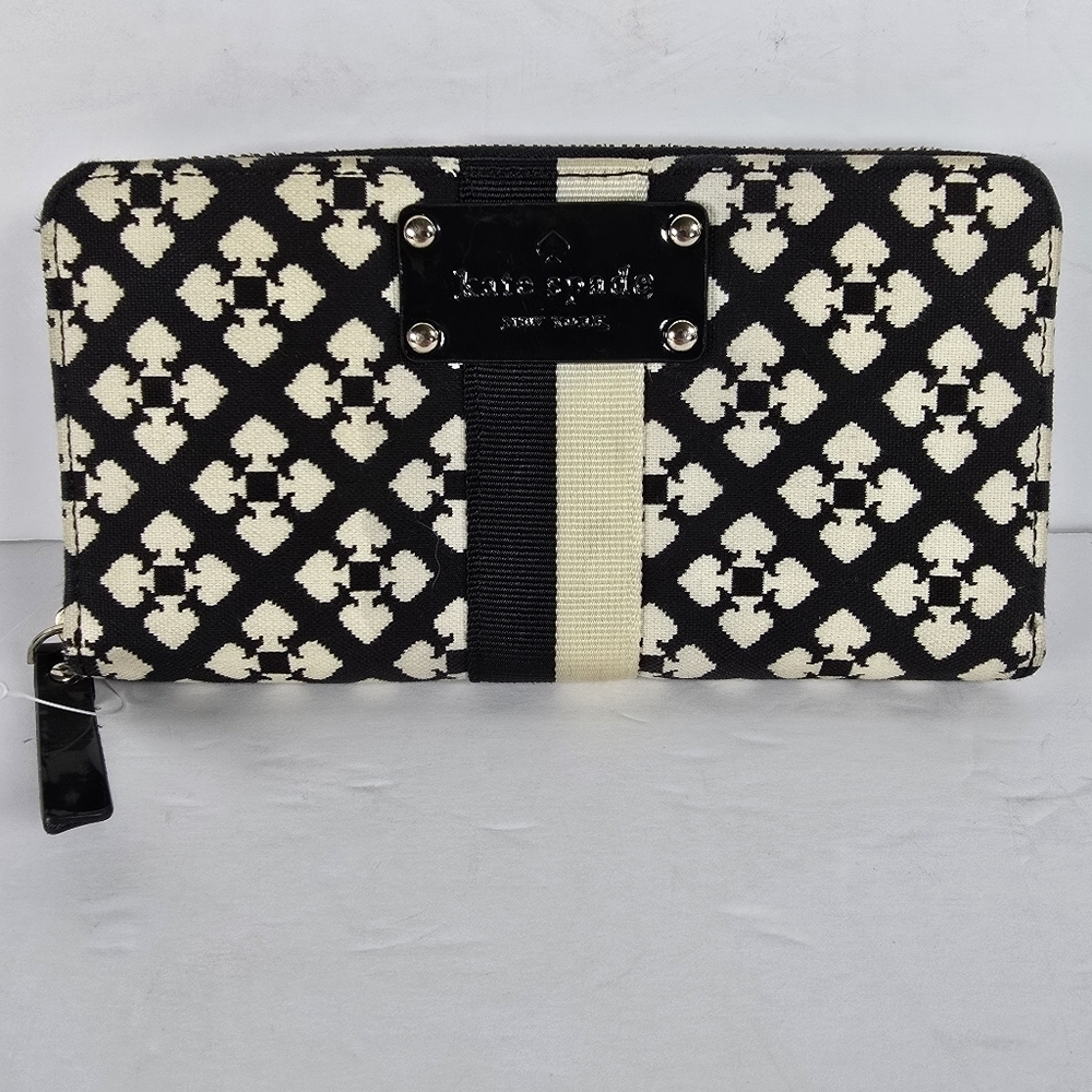 Kate Spade Black and Cream Print Zip Around Continental Wallet/Clutch CC Slots